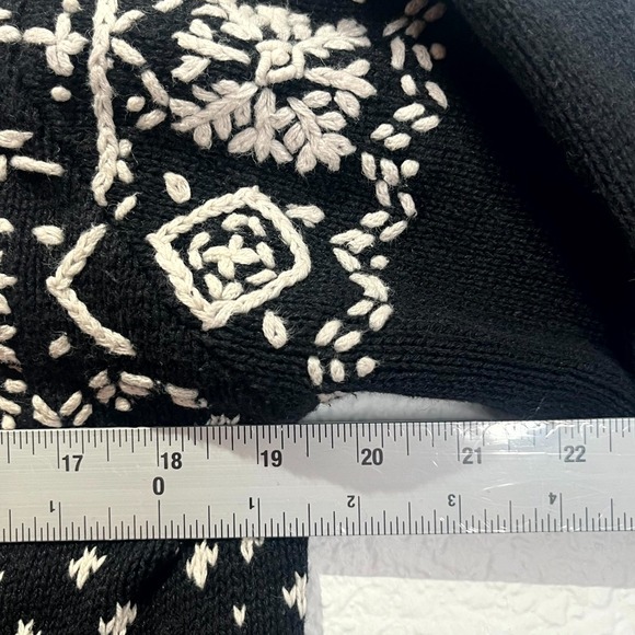 SML Sport Cardigan Sweater Womens Medium Black White Fair Isle Snowflake Zip Up - Picture 10 of 14